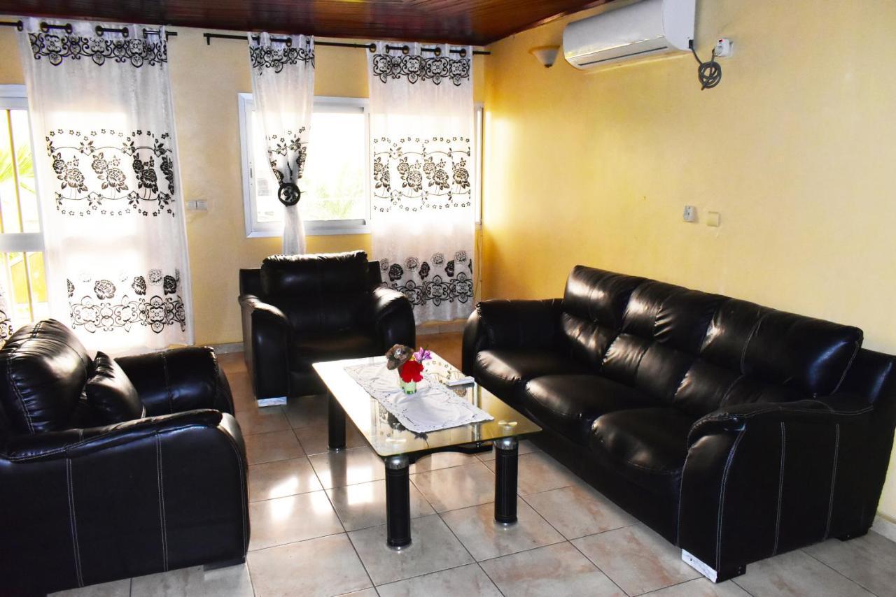 Residence Hoteliere Borel Denver Douala Exterior photo